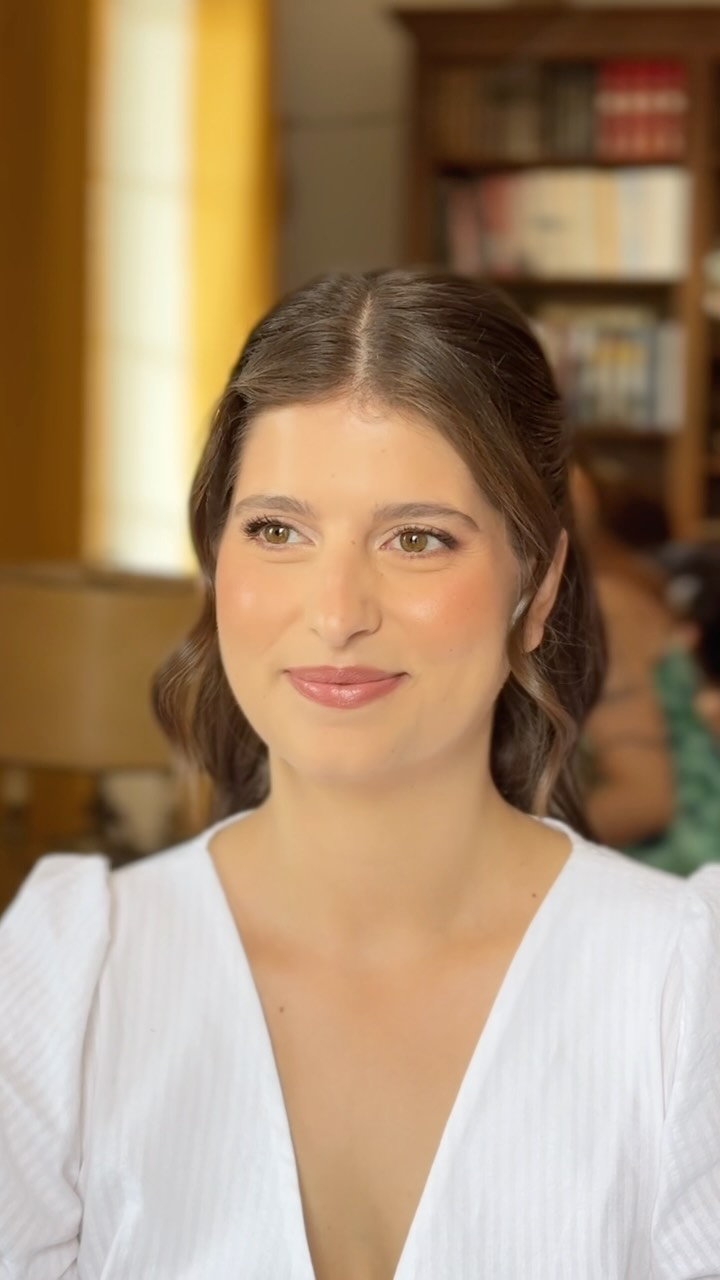 Natural glowing skin makeup